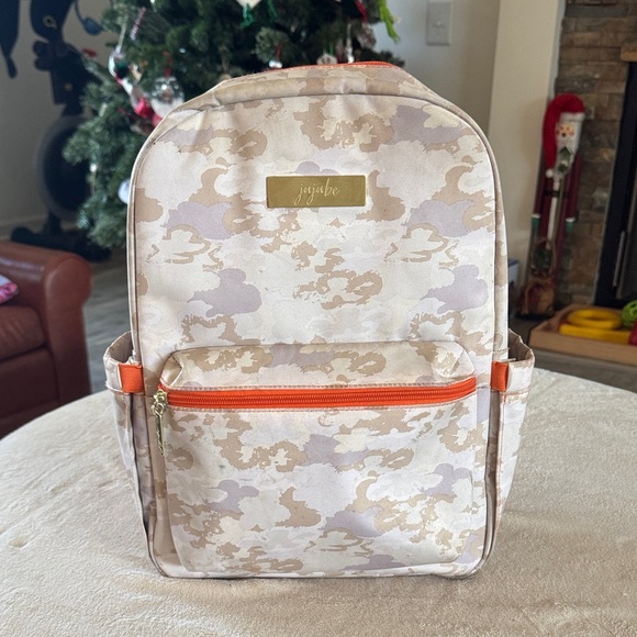 Ju-Ju-Be Handbags - JuJuBe Midi Backpack in Hidden Camo